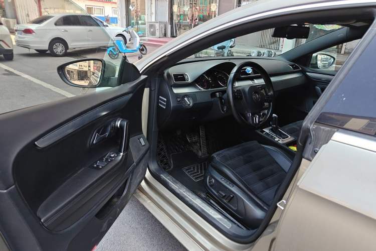 Used Volkswagen FAW-Volkswagen CC 2016 2.0 TSI Luxury Model Driver Seat