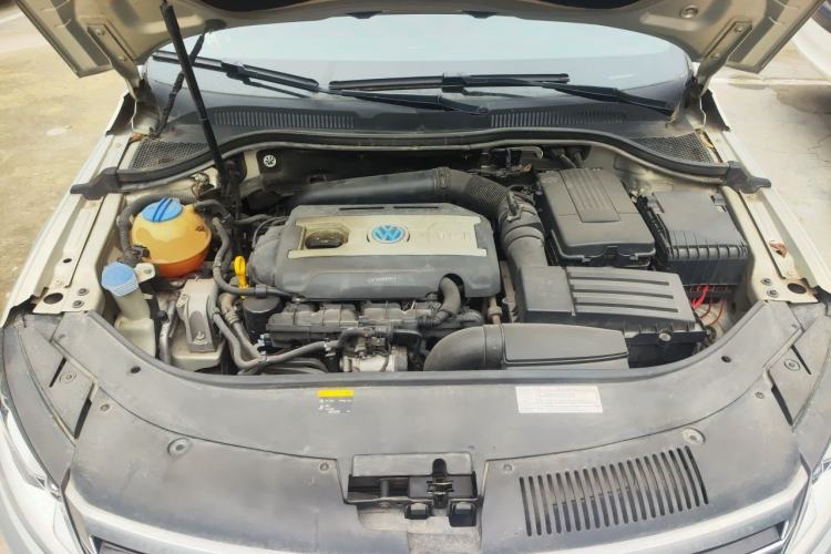 Used Volkswagen FAW-Volkswagen CC 2016 1.8TSI Luxury Model Engine Bay
