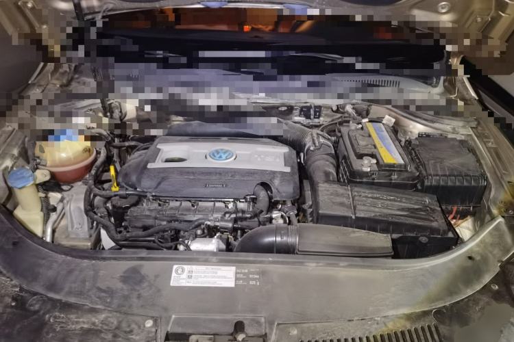Used Volkswagen FAW-Volkswagen CC 2016 1.8TSI Luxury Model Engine Bay