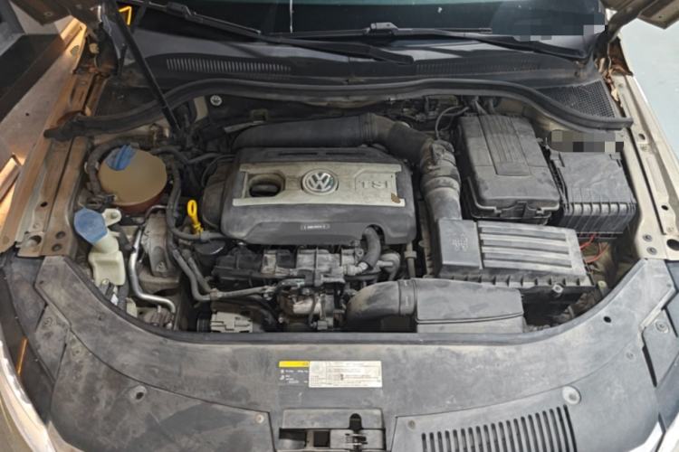 Used Volkswagen FAW-Volkswagen CC 2016 2.0 TSI Ultimate Edition Engine Bay
