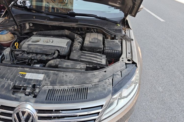 Used Volkswagen FAW-Volkswagen CC 2016 2.0 TSI Luxury Model Engine Bay Left