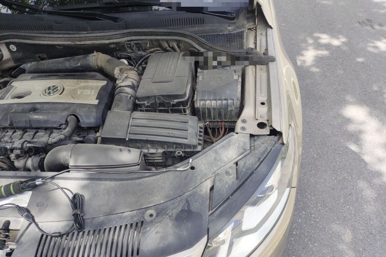Used Volkswagen FAW-Volkswagen CC 2016 2.0 TSI Luxury Model Engine Bay Left