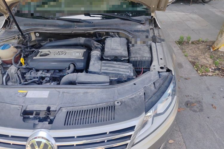 Used Volkswagen FAW-Volkswagen CC 2016 2.0 TSI Luxury Model Engine Bay Left
