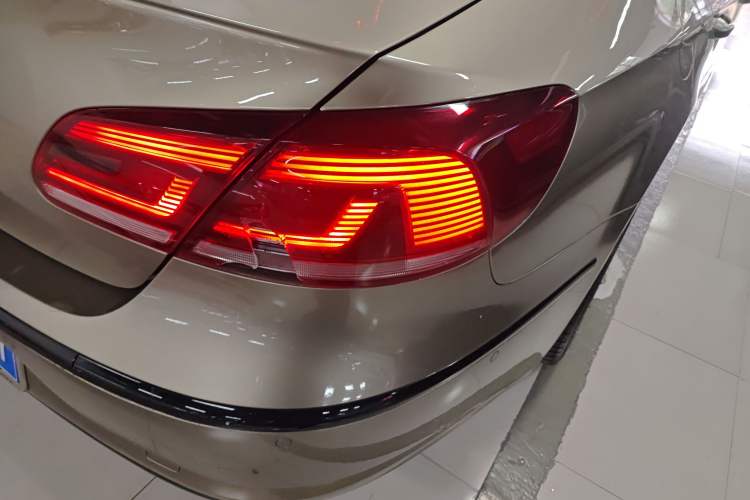 Used Volkswagen FAW-Volkswagen CC 2016 1.8TSI Luxury Model Exterior 3