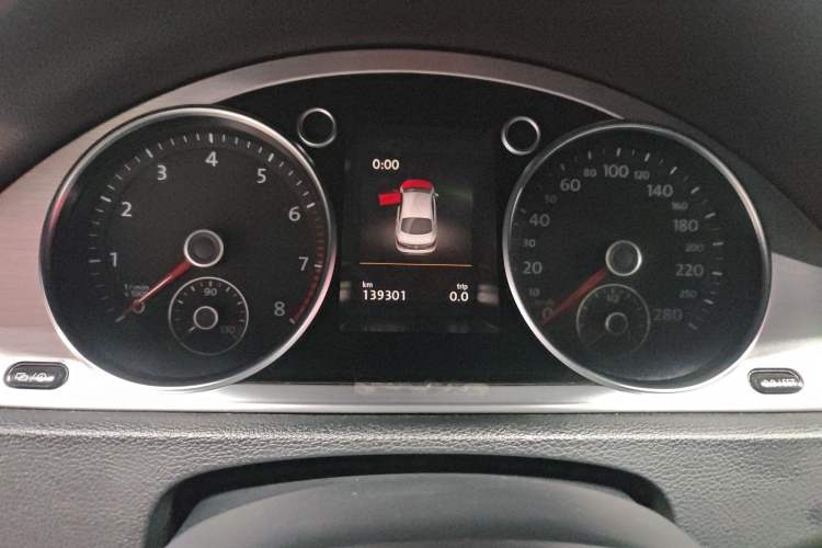 Used Volkswagen FAW-Volkswagen CC 2016 1.8TSI Luxury Model Instrument Cluster