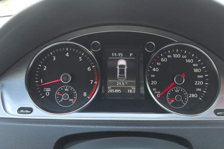 Used Volkswagen FAW-Volkswagen CC 2016 1.8TSI Prestige Model Instrument Cluster