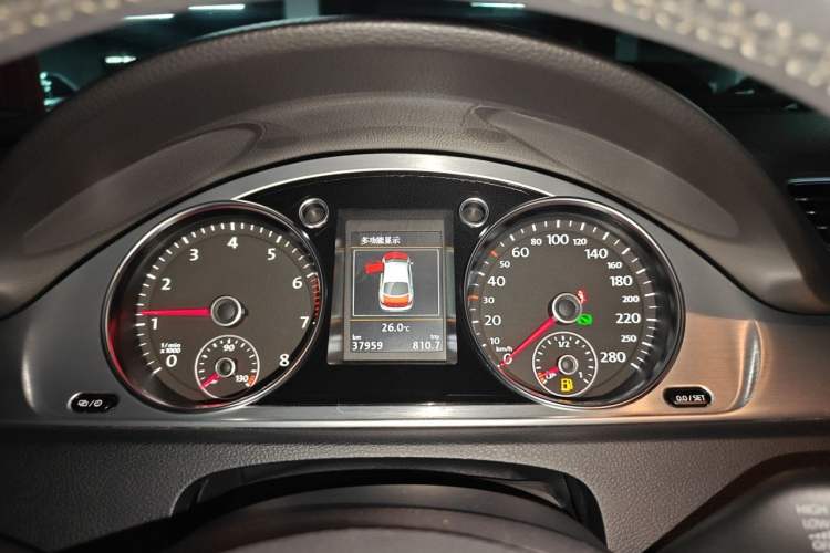 Used Volkswagen FAW-Volkswagen CC 2016 1.8TSI Luxury Model Instrument Cluster