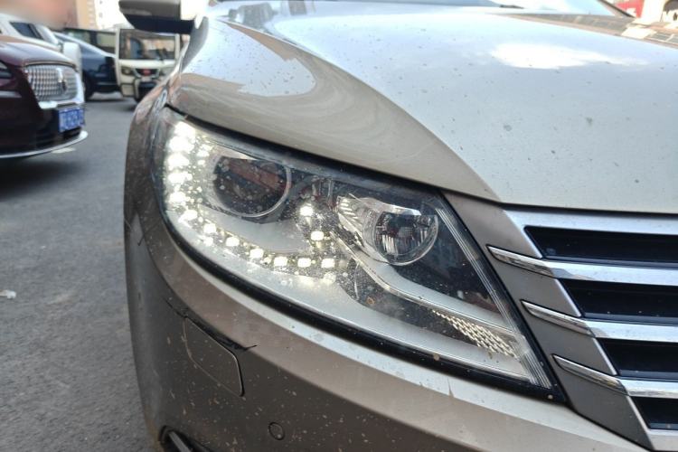 Used Volkswagen FAW-Volkswagen CC 2016 2.0 TSI Luxury Model Right Front Headlight