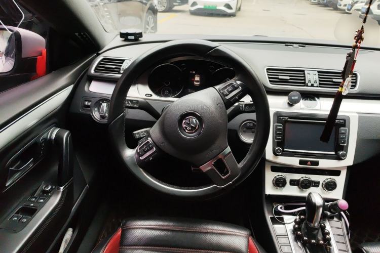 Used Volkswagen FAW-Volkswagen CC 2016 1.8TSI Luxury Model Steering Wheel