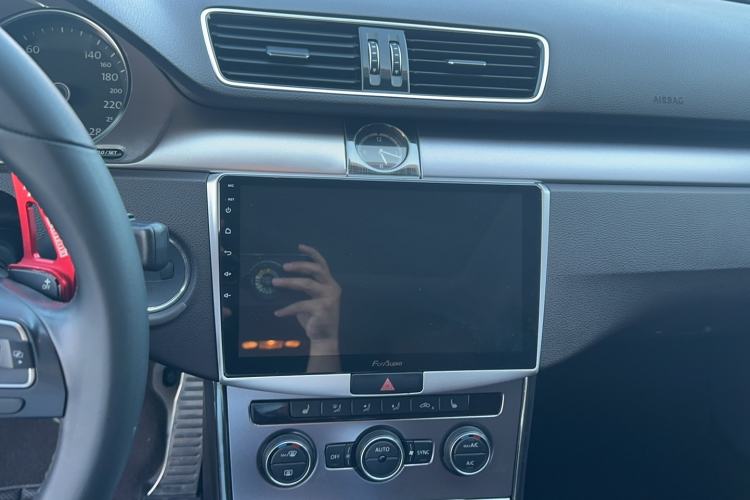 Used Volkswagen FAW-Volkswagen CC 2018 1.8TSI Luxury Model Audio And AC Panel