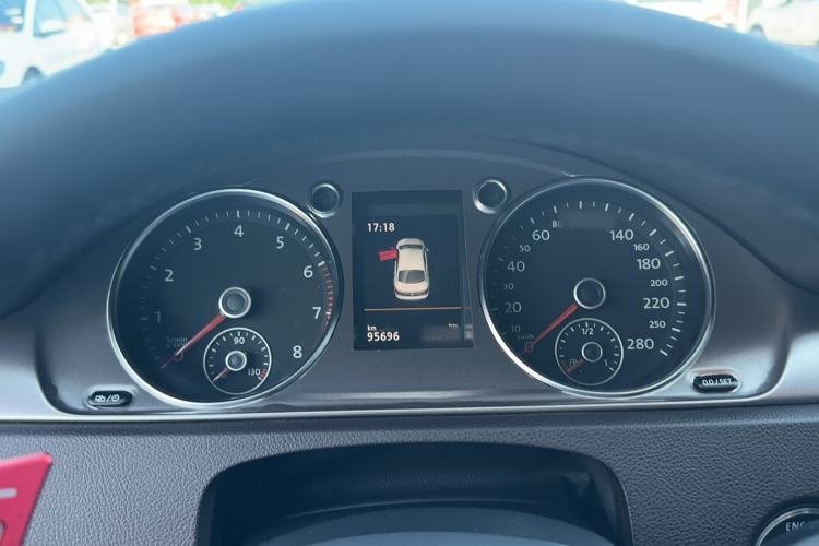 Used Volkswagen FAW-Volkswagen CC 2018 1.8TSI Luxury Model Instrument Cluster