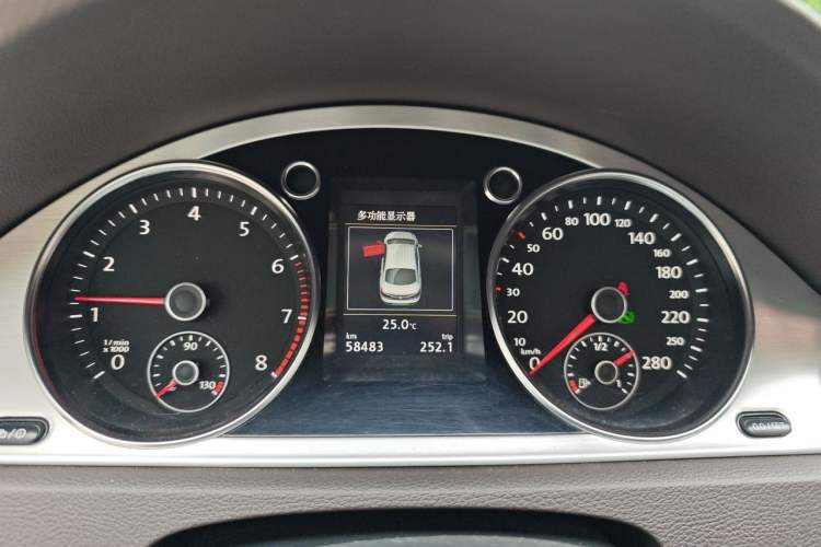 Used Volkswagen FAW-Volkswagen CC 2018 1.8TSI Luxury Model Instrument Cluster