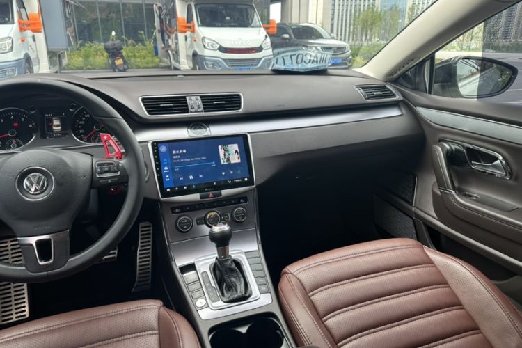 Used Volkswagen FAW-Volkswagen CC 2018 1.8TSI Luxury Model Interior 2