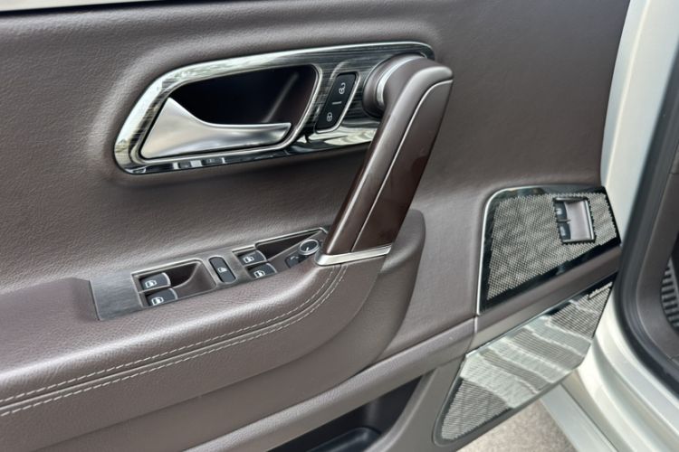Used Volkswagen FAW-Volkswagen CC 2018 1.8TSI Luxury Model Interior 6