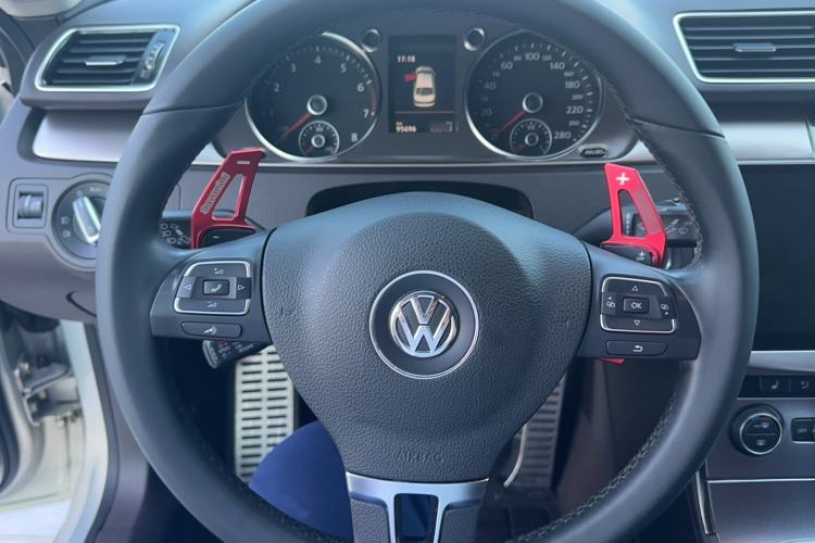 Used Volkswagen FAW-Volkswagen CC 2018 1.8TSI Luxury Model Steering Wheel