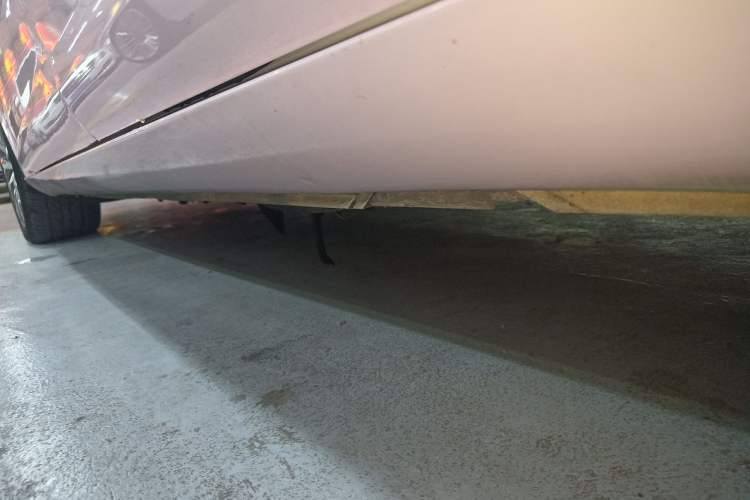 Used Volkswagen FAW-Volkswagen CC 2018 1.8TSI Luxury Model Left Side Sill