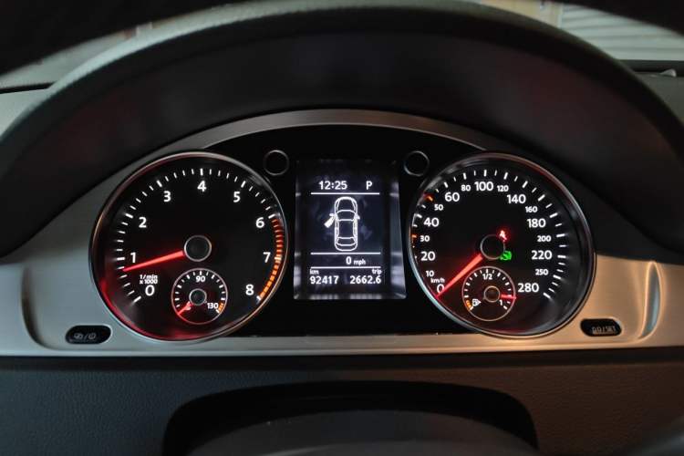 Used Volkswagen FAW-Volkswagen CC 2018 1.8TSI Prestige Model Instrument Cluster