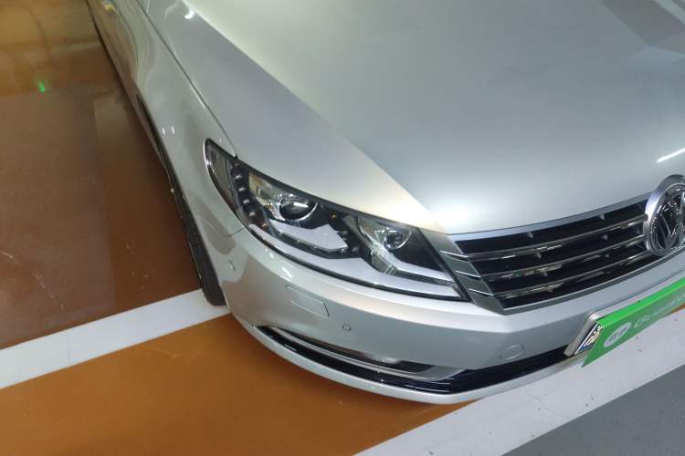 Used Volkswagen FAW-Volkswagen CC 2018 1.8TSI Luxury Model Right Front Headlight