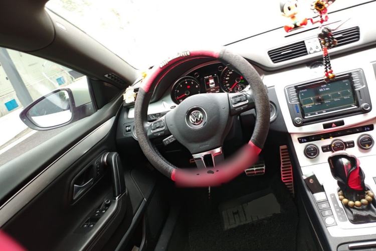 Used Volkswagen FAW-Volkswagen CC 2018 1.8TSI Luxury Model Steering Wheel