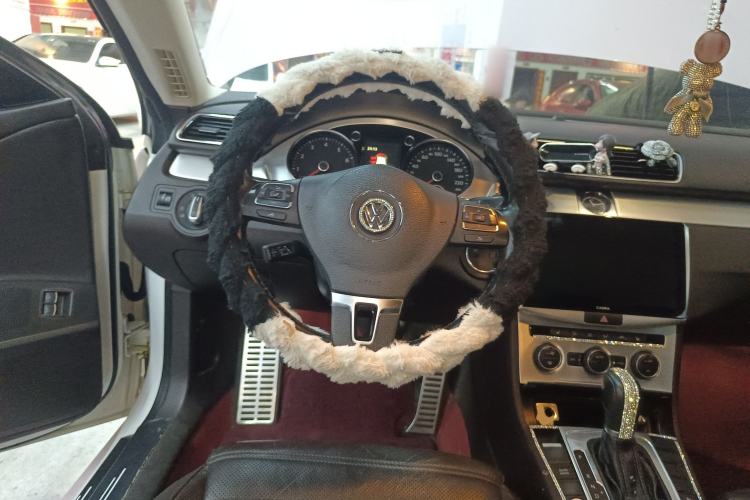 Used Volkswagen FAW-Volkswagen CC 2018 1.8TSI Luxury Model Steering Wheel