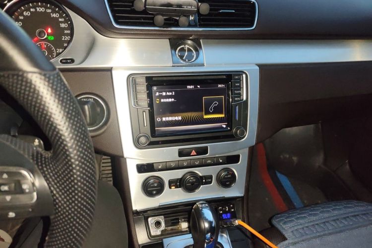 Used Volkswagen FAW-Volkswagen CC 2018 1.8TSI Luxury Model Audio And AC Panel