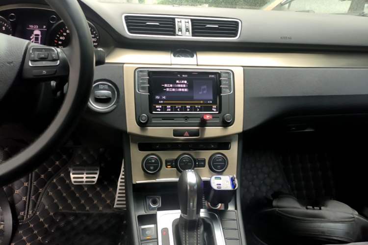 Used Volkswagen FAW-Volkswagen CC 2018 1.8TSI Prestige Model Audio And AC Panel
