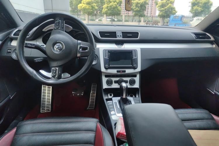 Used Volkswagen FAW-Volkswagen CC 2018 1.8TSI Luxury Model Center Console