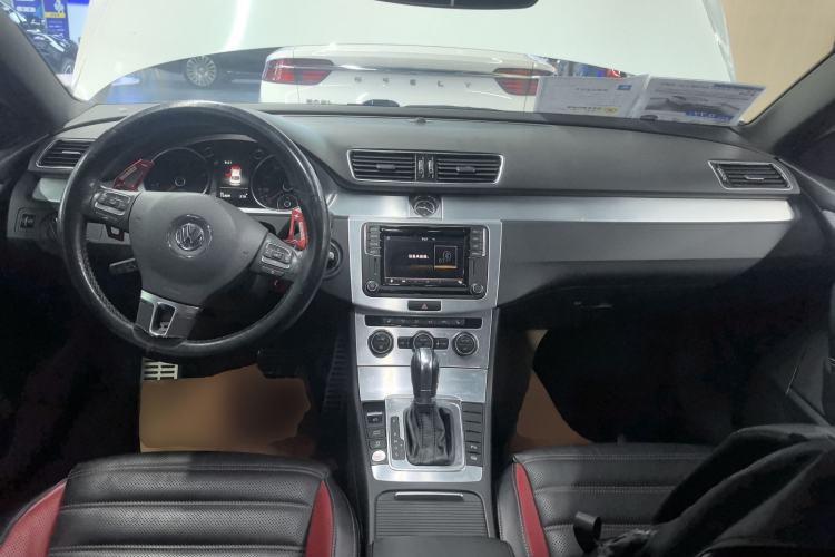 Used Volkswagen FAW-Volkswagen CC 2018 1.8TSI Luxury Model Center Console