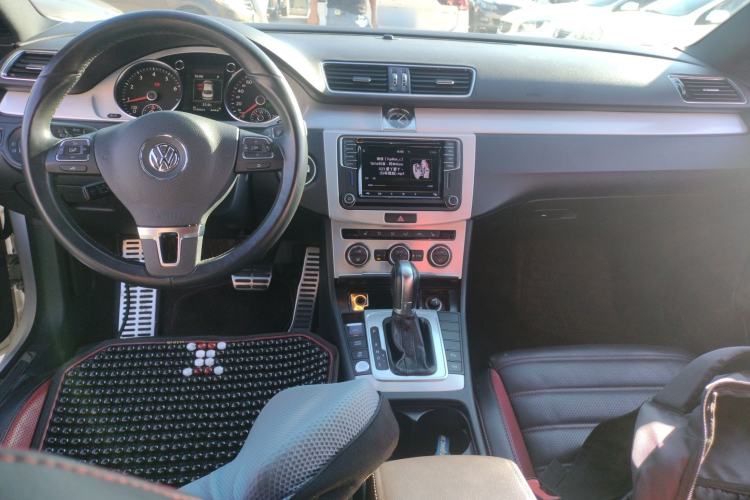 Used Volkswagen FAW-Volkswagen CC 2018 1.8TSI Luxury Model Center Console