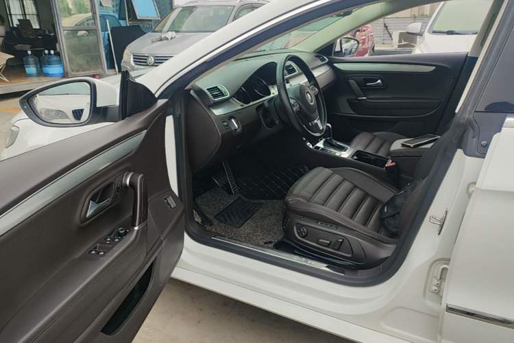 Used Volkswagen FAW-Volkswagen CC 2018 1.8TSI Luxury Model Driver Seat