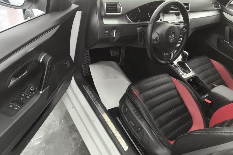 Used Volkswagen FAW-Volkswagen CC 2018 1.8TSI Luxury Model Driver Seat