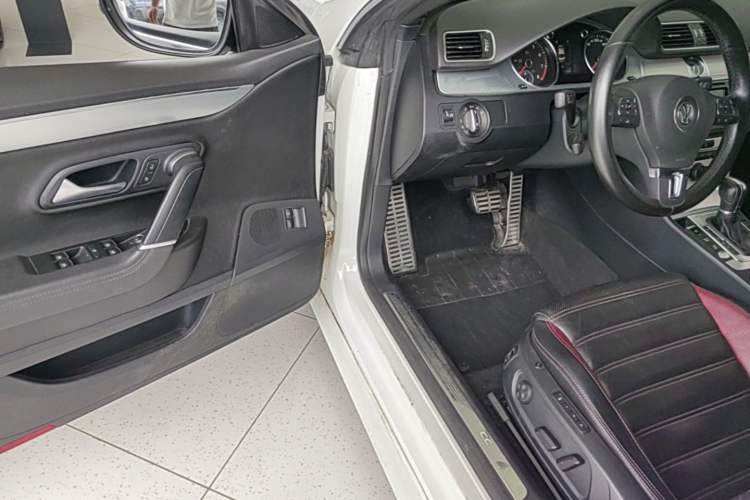 Used Volkswagen FAW-Volkswagen CC 2018 1.8TSI Luxury Model Driver Seat
