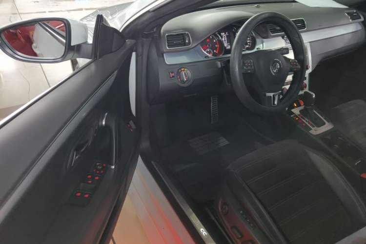 Used Volkswagen FAW-Volkswagen CC 2018 1.8TSI Prestige Model Driver Seat