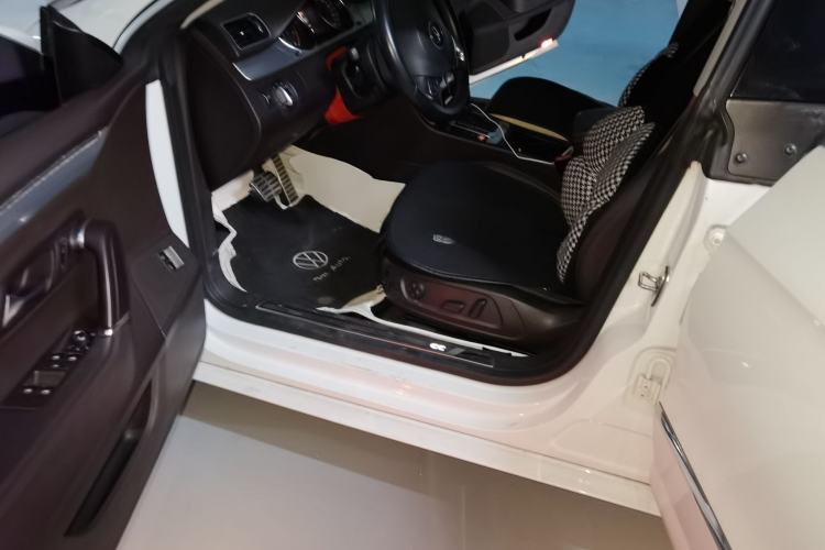 Used Volkswagen FAW-Volkswagen CC 2018 1.8TSI Luxury Model Driver Seat