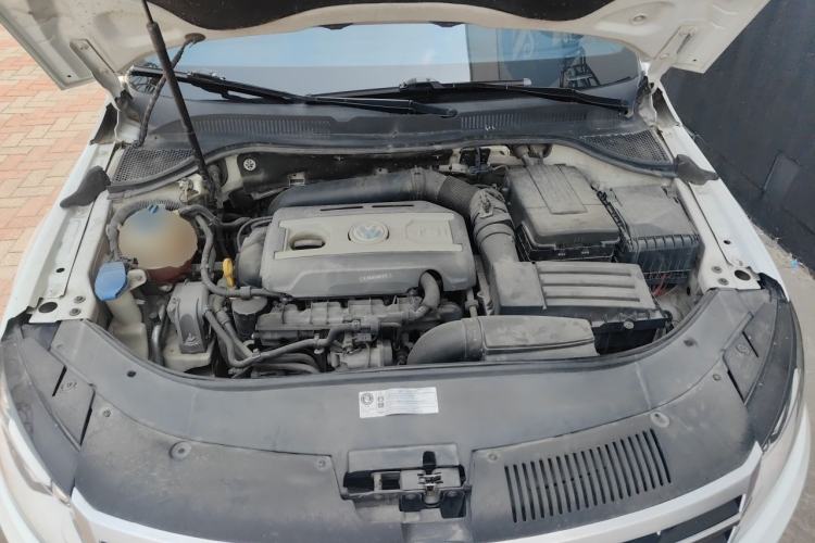 Used Volkswagen FAW-Volkswagen CC 2018 1.8TSI Luxury Model Engine Bay