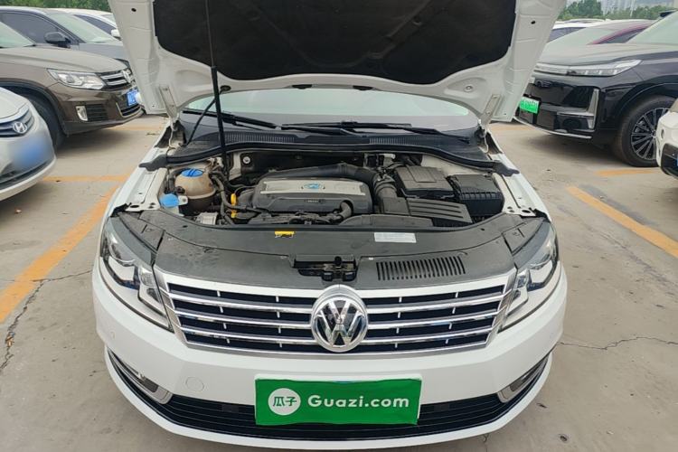 Used Volkswagen FAW-Volkswagen CC 2018 1.8TSI Luxury Model Engine Bay