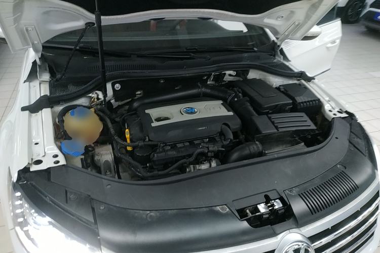Used Volkswagen FAW-Volkswagen CC 2018 1.8TSI Luxury Model Engine Bay