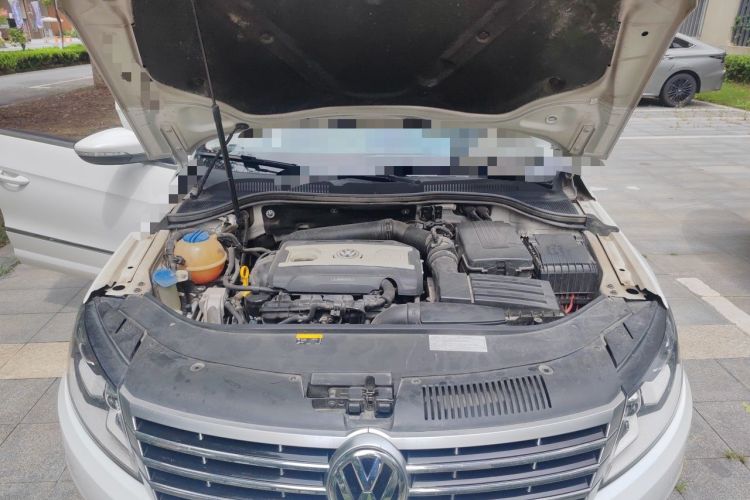 Used Volkswagen FAW-Volkswagen CC 2018 1.8TSI Luxury Model Engine Bay