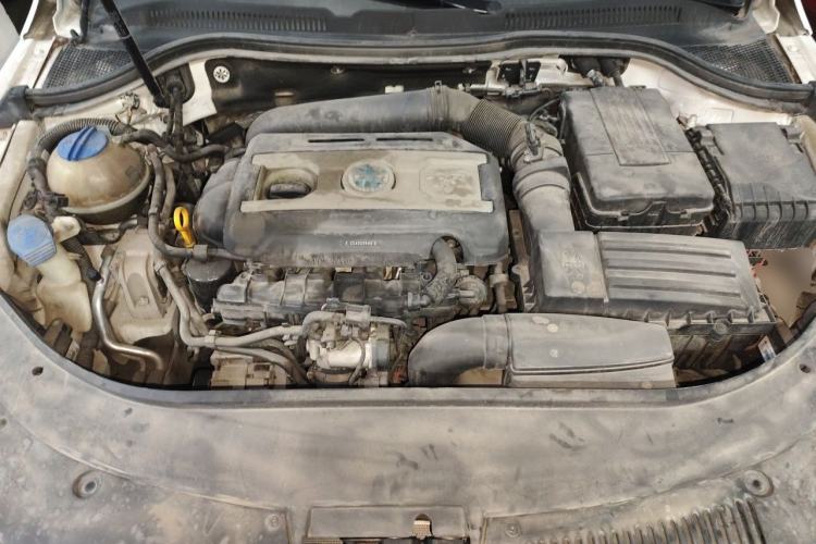Used Volkswagen FAW-Volkswagen CC 2018 1.8TSI Luxury Model Engine Bay