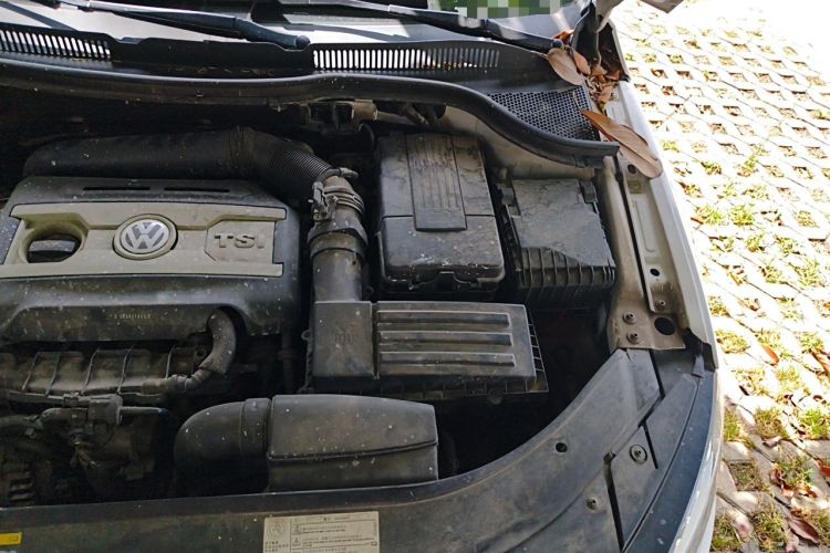Used Volkswagen FAW-Volkswagen CC 2018 1.8TSI Luxury Model Engine Bay Left
