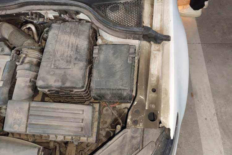 Used Volkswagen FAW-Volkswagen CC 2018 1.8TSI Luxury Model Engine Bay Left