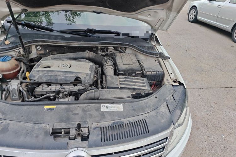 Used Volkswagen FAW-Volkswagen CC 2018 1.8TSI Luxury Model Engine Bay Left