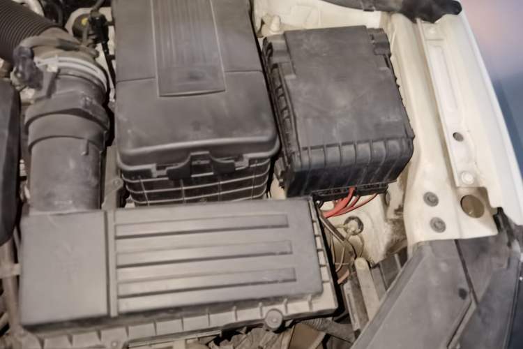Used Volkswagen FAW-Volkswagen CC 2018 1.8TSI Luxury Model Engine Bay Left