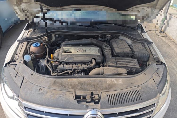 Used Volkswagen FAW-Volkswagen CC 2018 1.8TSI Luxury Model Engine Bay