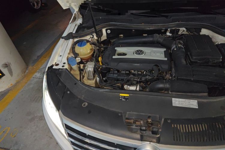 Used Volkswagen FAW-Volkswagen CC 2018 1.8TSI Luxury Model Engine Bay Right