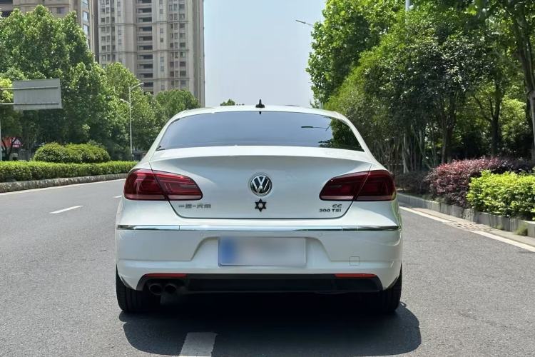 Used Volkswagen FAW-Volkswagen CC 2018 1.8TSI Luxury Model Exterior 2