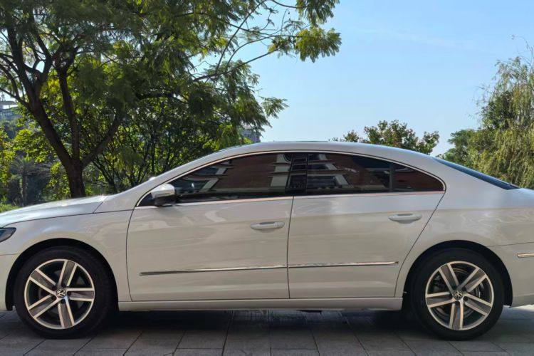Used Volkswagen FAW-Volkswagen CC 2018 1.8TSI Prestige Model Exterior 2
