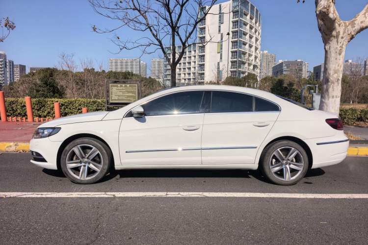 Used Volkswagen FAW-Volkswagen CC 2018 1.8TSI Prestige Model Exterior 2