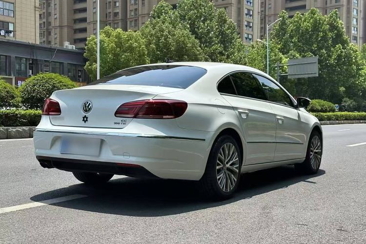 Used Volkswagen FAW-Volkswagen CC 2018 1.8TSI Luxury Model Exterior 3