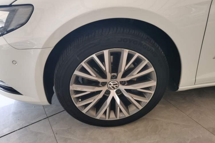 Used Volkswagen FAW-Volkswagen CC 2018 1.8TSI Luxury Model Exterior 4